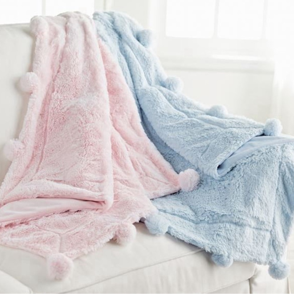 NWT MUD PIE blue blanket